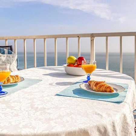 Cozy Apartment In Benalmadena With House Sea View المظهر الخارجي الصورة